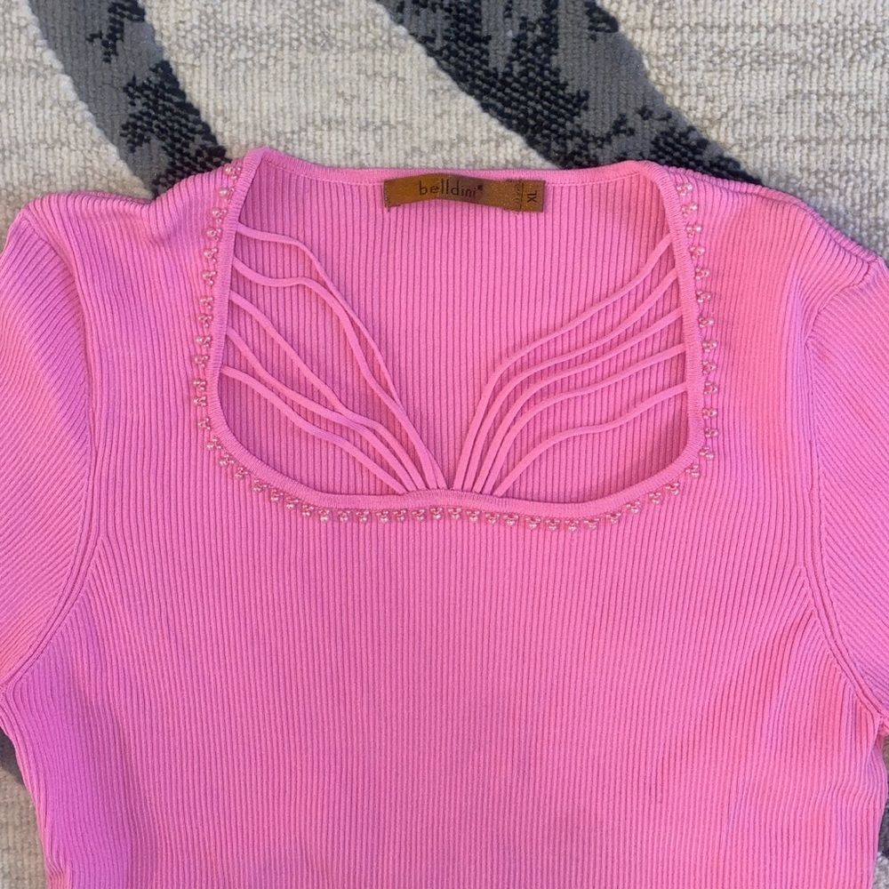 Pink sweater - Picture 2 of 2